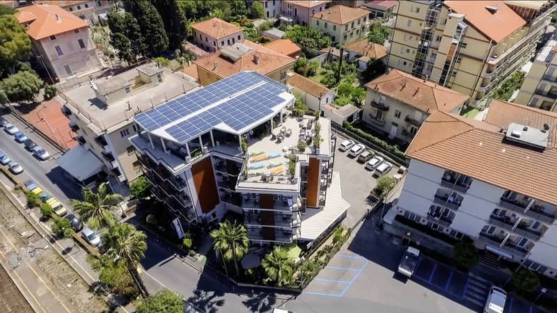 Hotel Olympic Diano Marina Fotovoltaico 02
