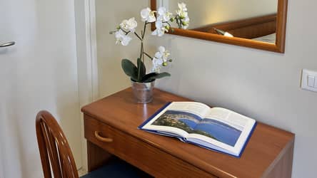 Hotel Olympic Camera Standard Letto Francese 03